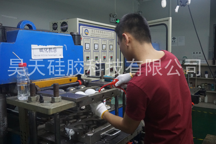 硅膠套生產(chǎn)廠家 硅膠套生產(chǎn)廠家