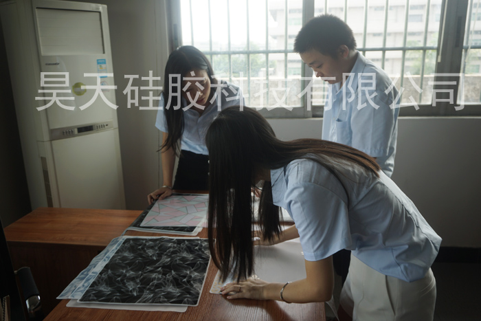 硅膠制品_硅膠套廠家